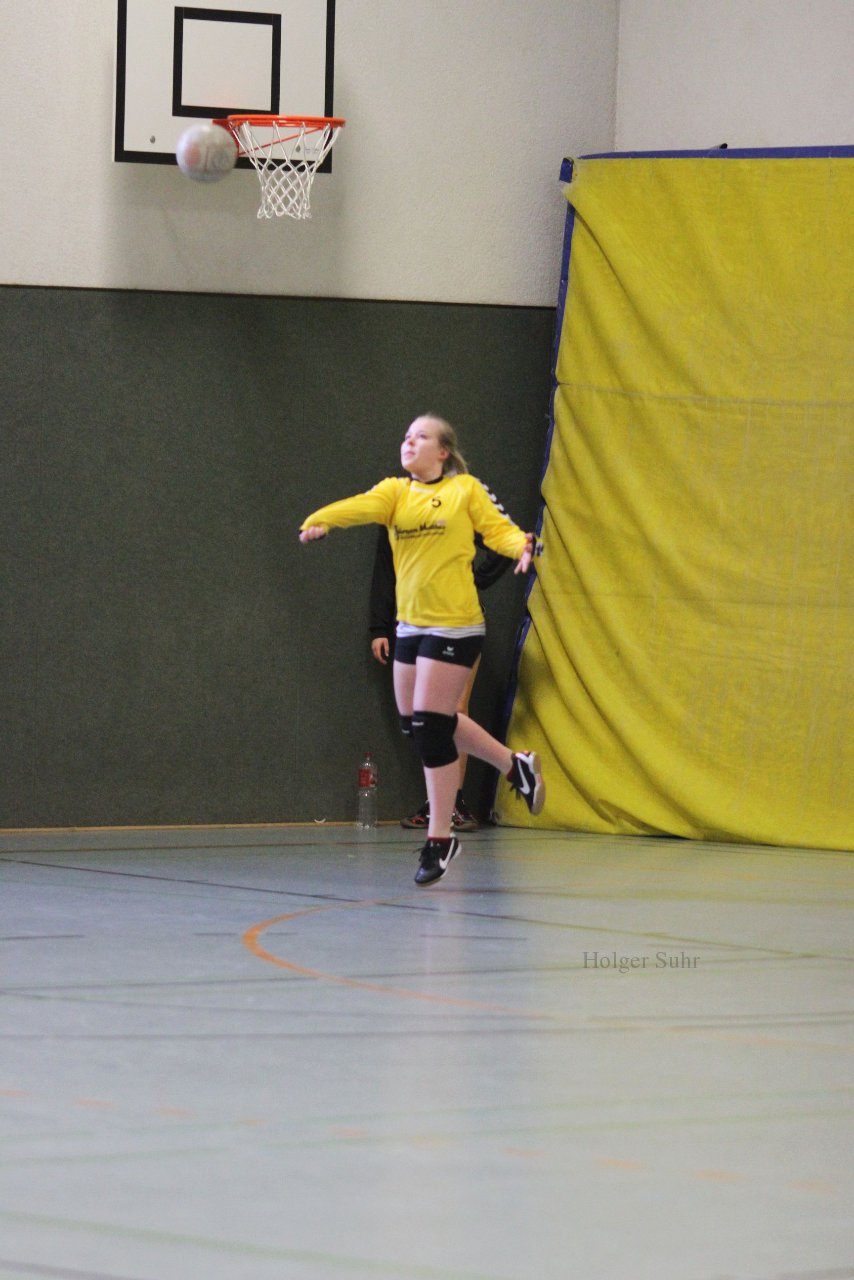 Bild 128 - U16w 6.Tag am 11.02.12